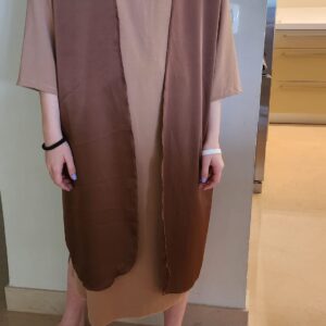 שכמיה ארוכה ווסט סאטן חום (תנכי הר הרצל)